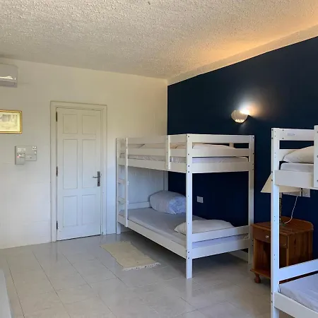 Apartment Kambo: 2 Bedrooms, 2 Bathrooms & Pool